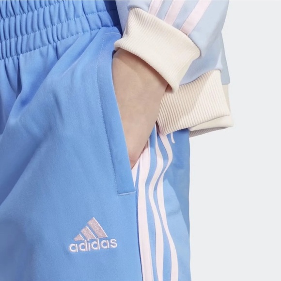 Adidas Essentials 3 Stripe Women’s Track Pants Straight Leg Pink and Blue Size L - Picture 3 of 10